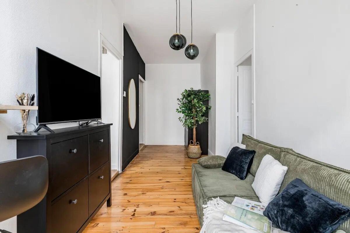 Appartement Sunny Hypercentre - Saint Etienne ภายนอก รูปภาพ